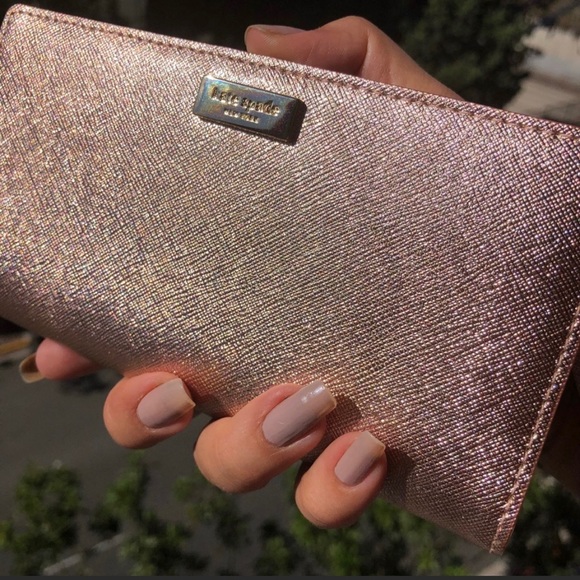 kate spade Handbags - ✨Kate Spade Stacy Laurel Rose Gold Wallet